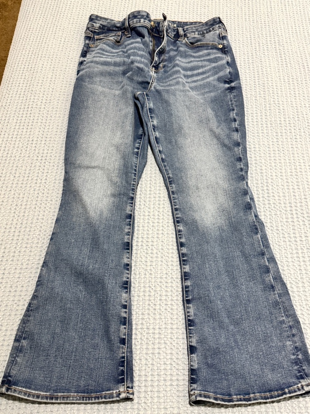 American Eagle High Rise Skinny Kick Jean
